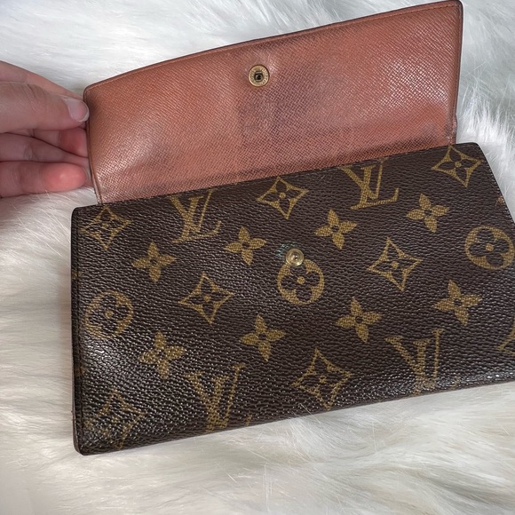 Louis Vuitton LV Long Wallet - Picture 6 of 12